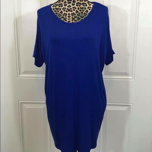 Honey and Lace Tops - NWT Honey & Lace/Piphany size L Tustin Tunic